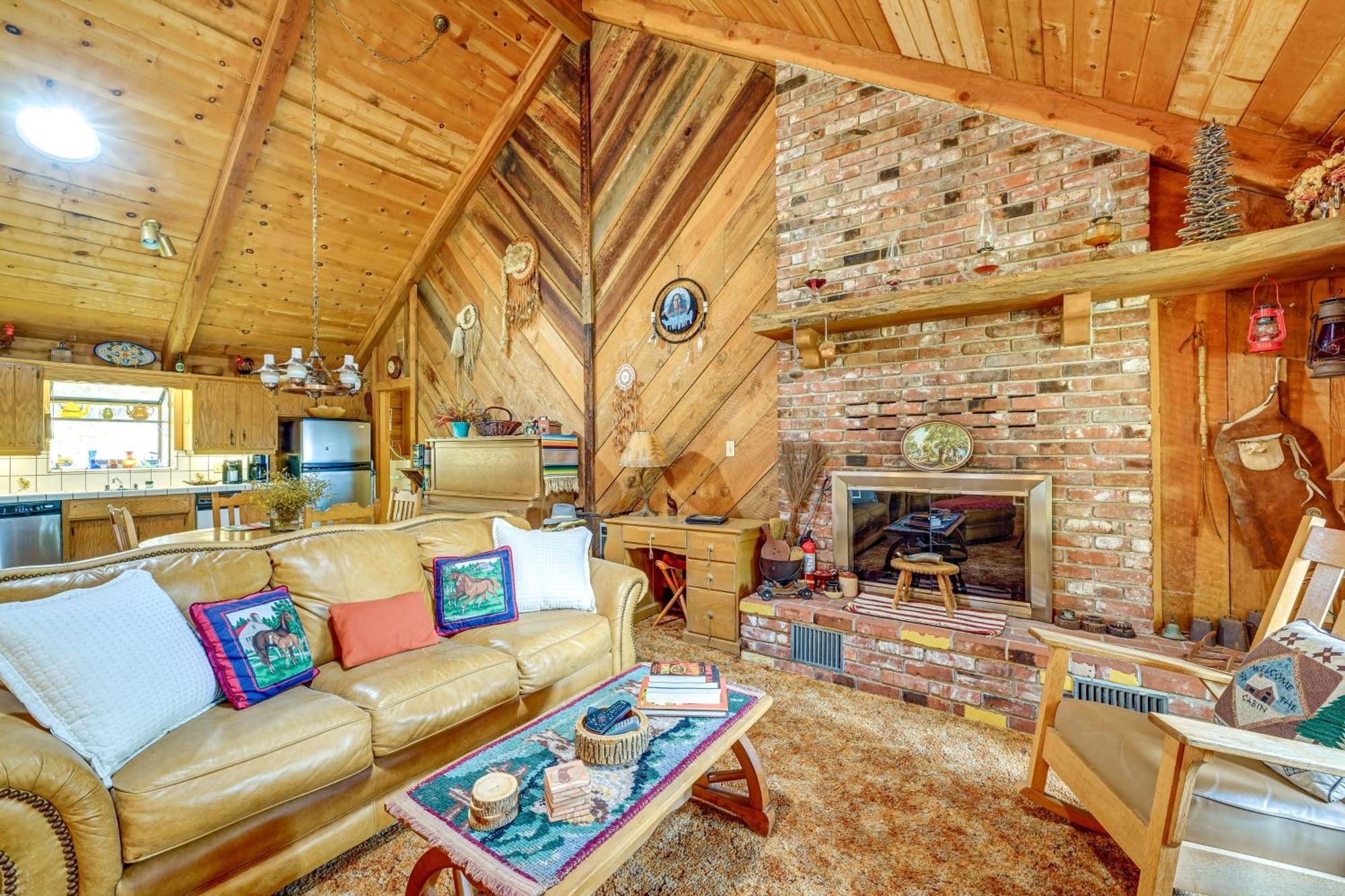 Cozy Family-Friendly Badger Retreat With Fireplace! Exterior foto